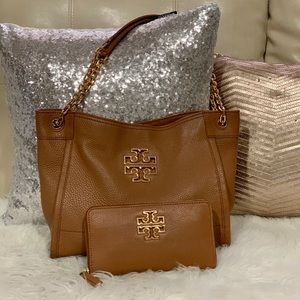 Tory Burch Britten Slouchy TOTE AND WALLET SET